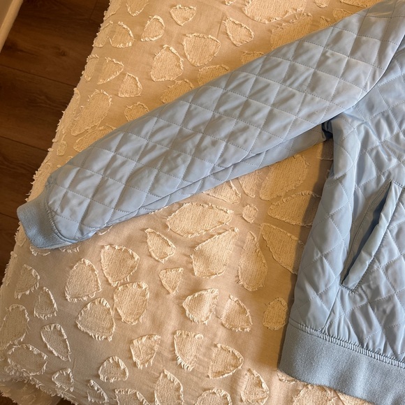 Levi’s Strauss & Co. Quilted Light Blue Bomber women’s Jacket - Size Medium - Picture 4 of 7